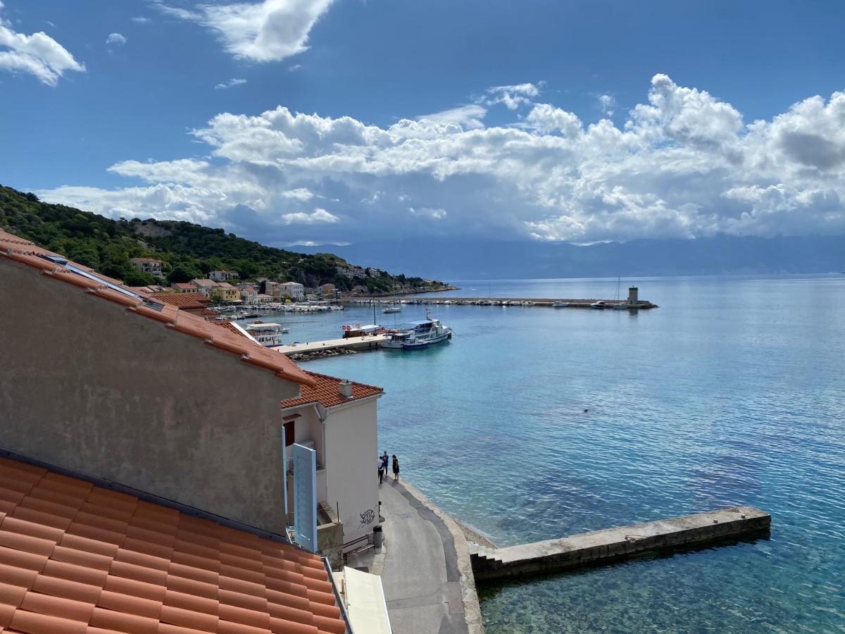 Apartment Top Notch With Sea View Baška Dış mekan fotoğraf